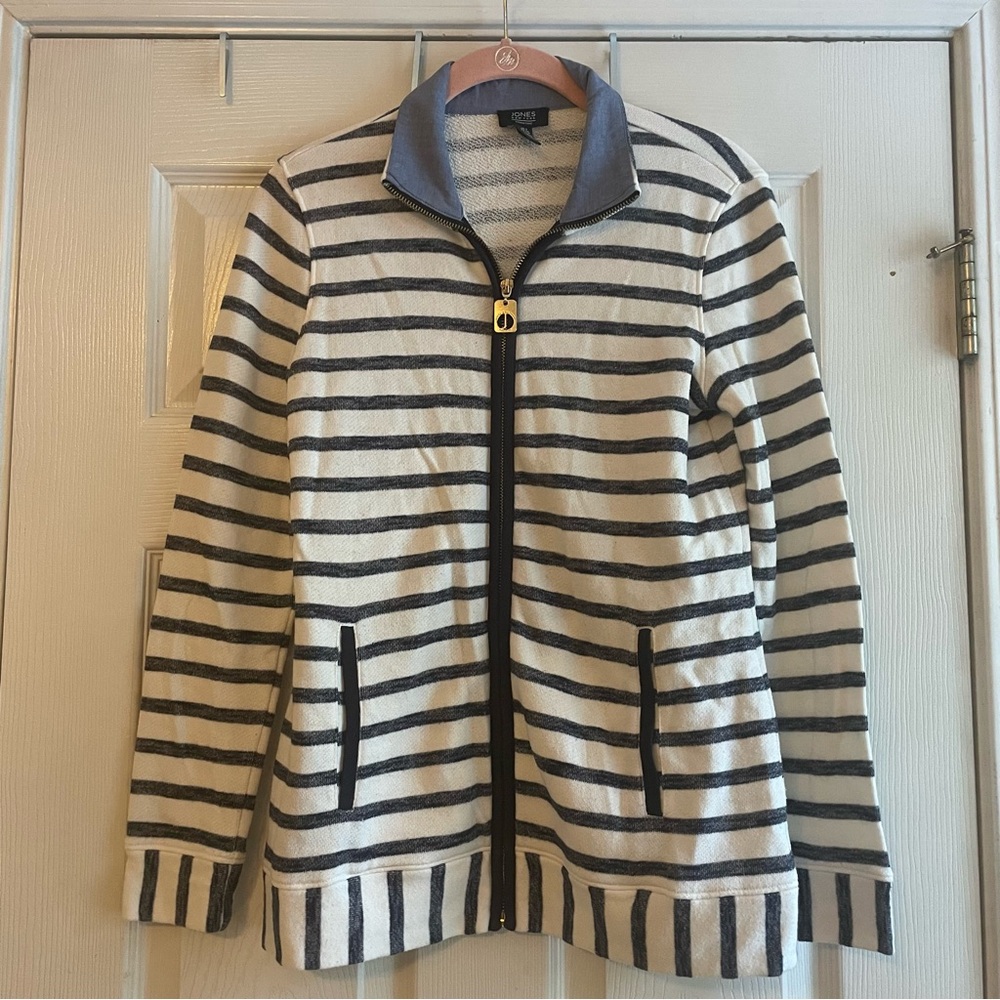 Jones New York Signature Size Small White Navy Striped Zip Up Jacket